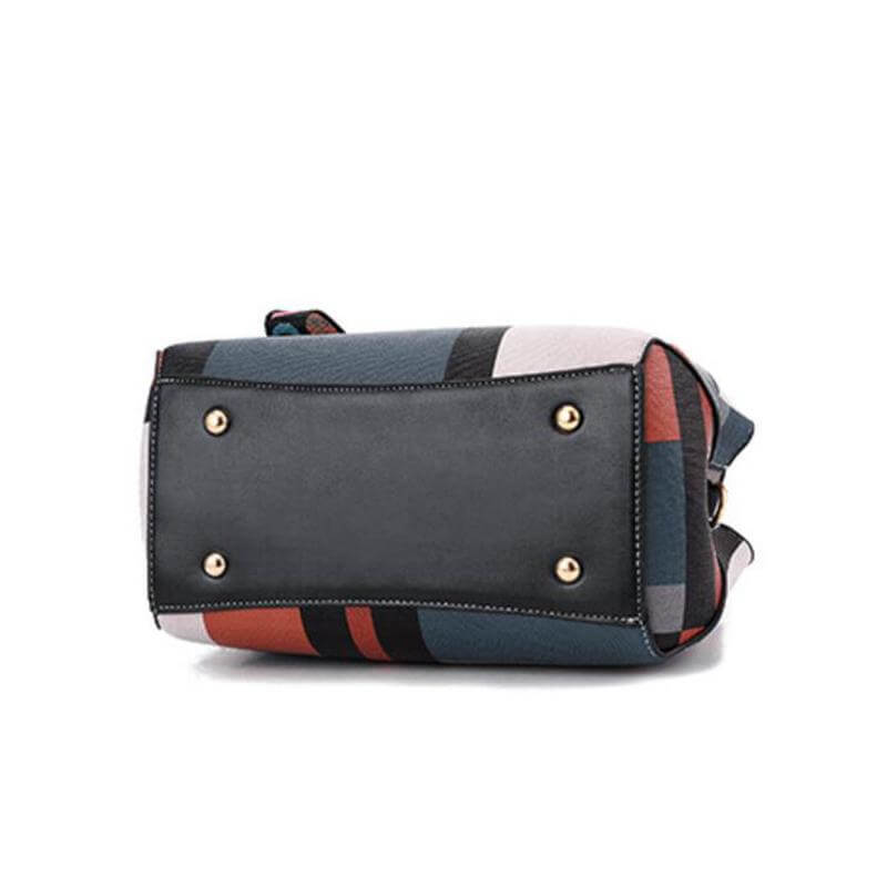 zenska-torba-sara-miss-charme-sa-donje-strane